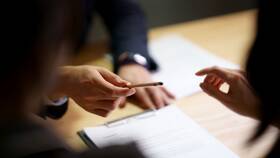 Как уволиться, если работодатель не подписывает заявление в Лаура Марлин